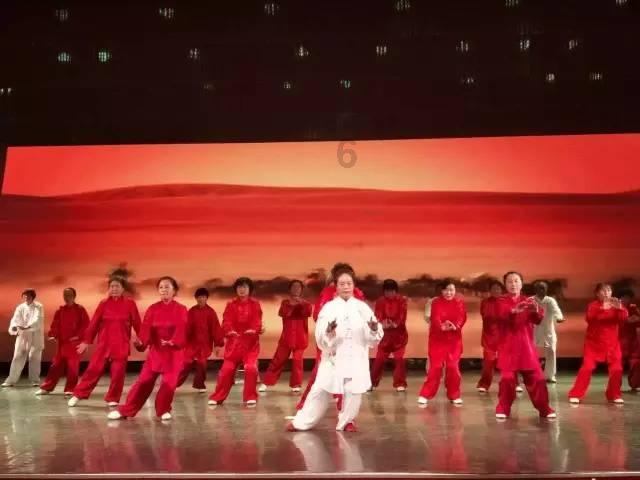皮裤风尚